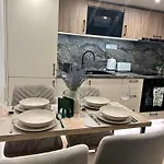 Opera Z39 Apartment *