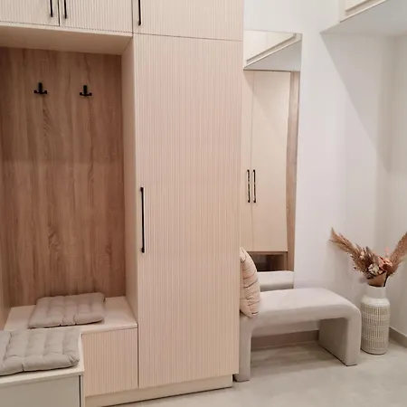 Apartment Opera Z39 *